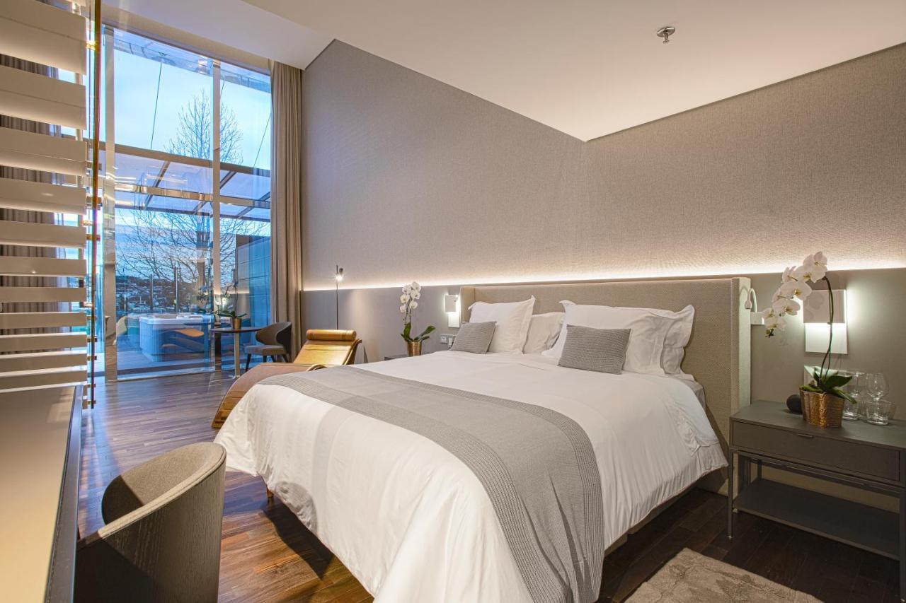 Suryaa Hotel Pinhais, Curio Collection By Hilton Exterior foto